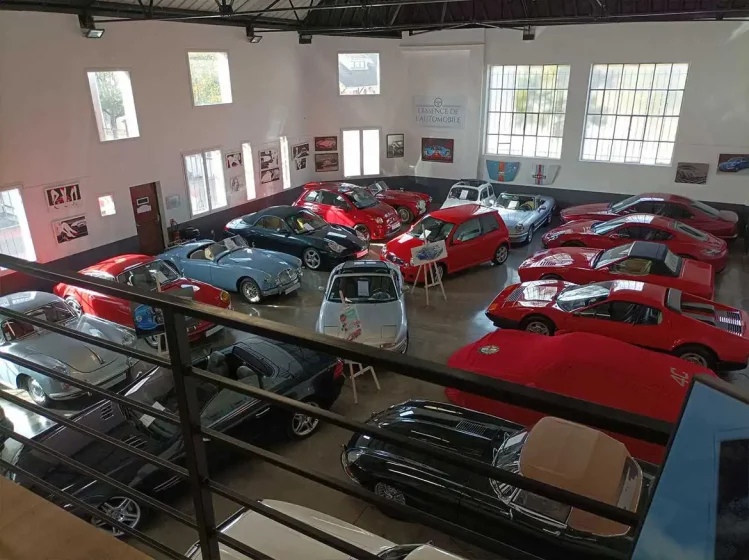 L’ESSENCE DE L’AUTOMOBILE